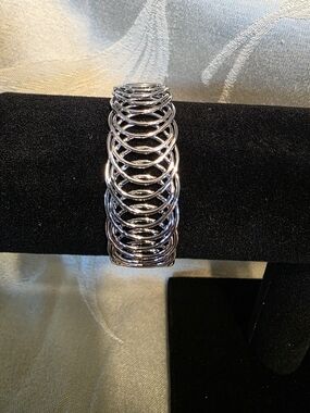 Silver-Tone Interlocking Loop Bangle Bracelet